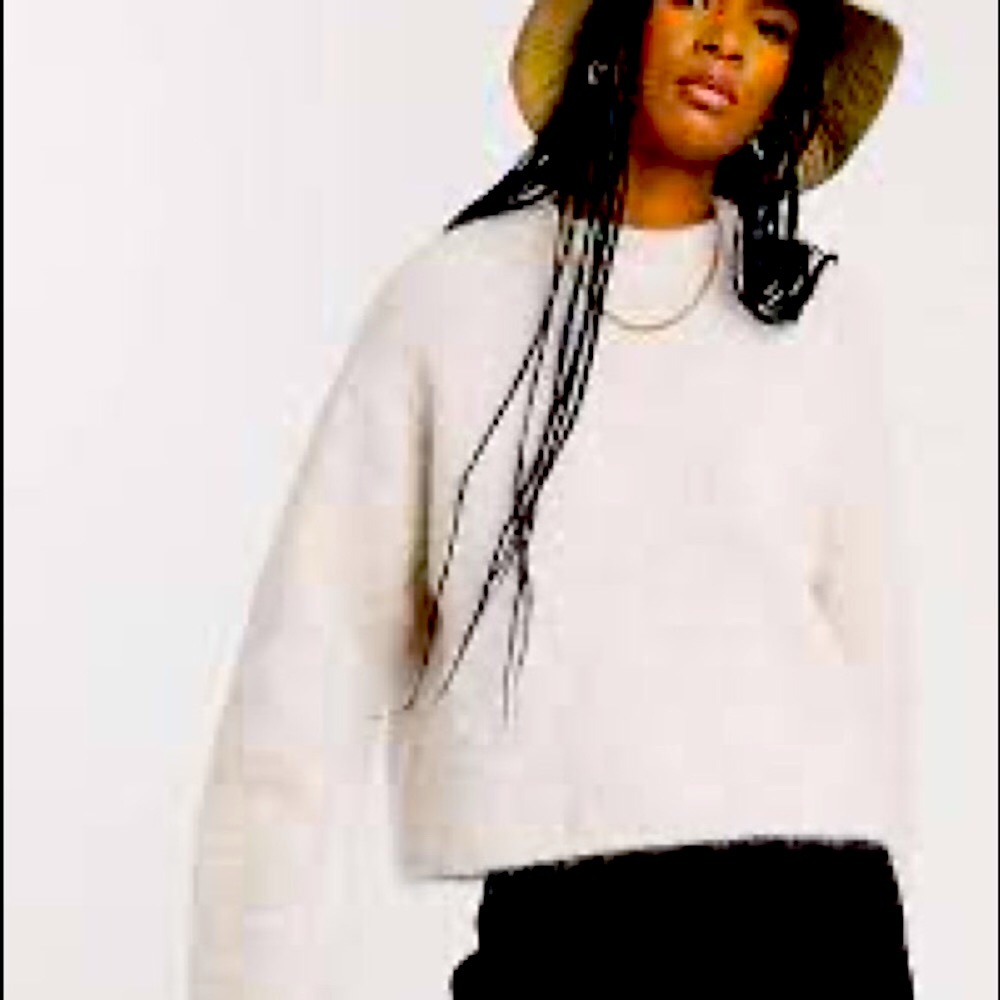 NWOT Alpaca boxy cream pullover sweater Weekday Sharon